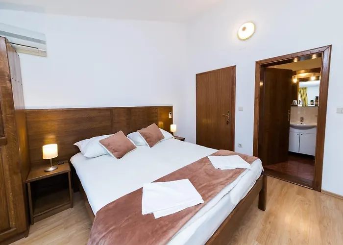 Mb Pag Bed & Breakfast Pag Town