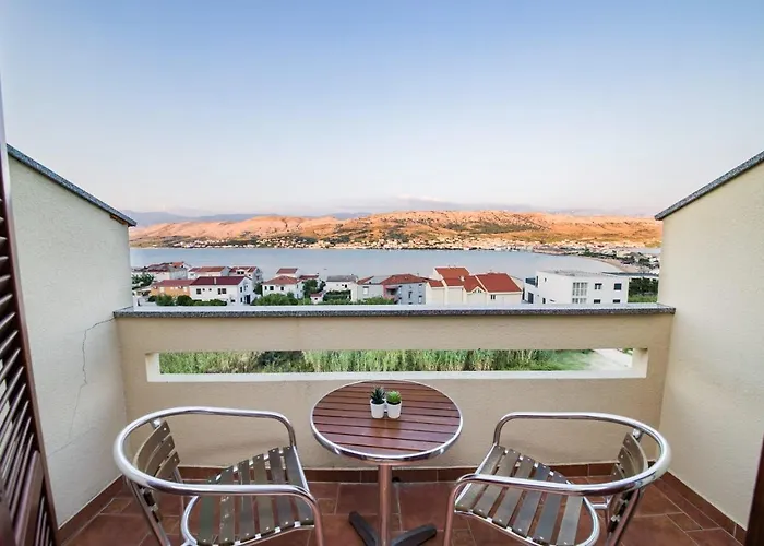 Mb Pag Bed & Breakfast Pag Town